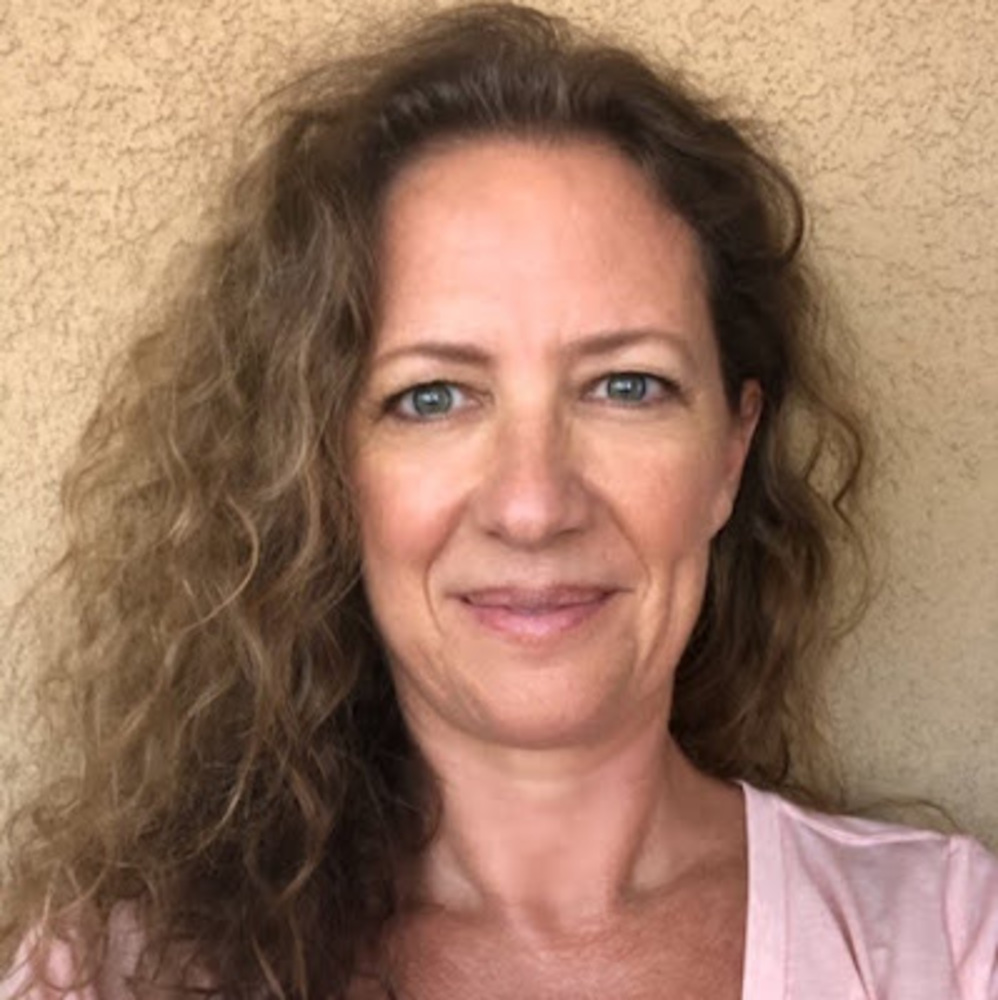 Meet your Posher, Lainie